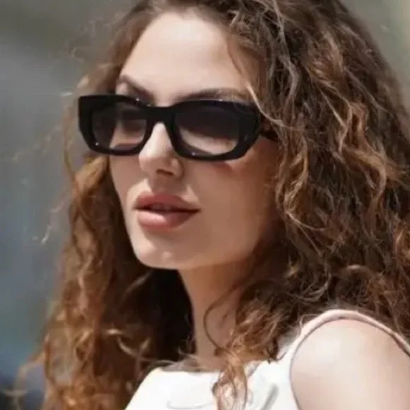 Excluded Prada Sunglasses, New 375 - Picture 4 of 8